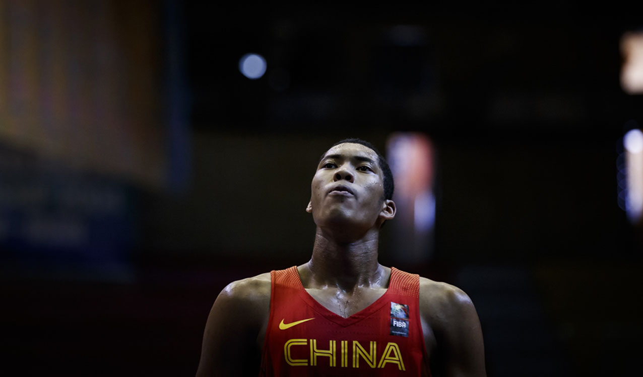 男篮混血中锋:中国籍北京腔 天赋获NBA关注