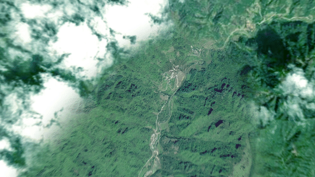 卫星记录“穷院坝”华溪村变形记