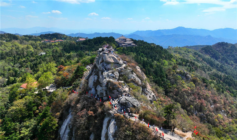 “十一”长假 信阳市实现旅游收入22.03亿元_fororder_图片1