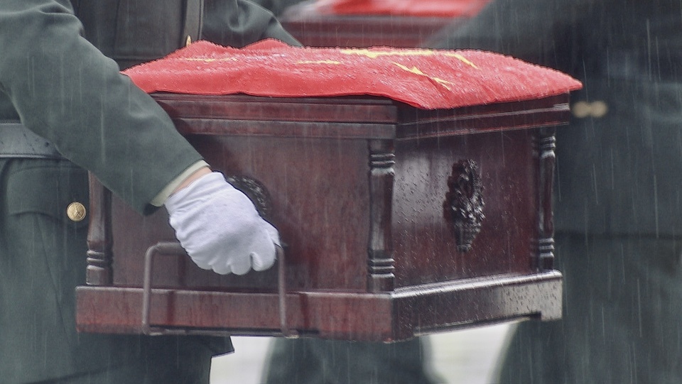 雨洗尘 迎忠魂！一分钟回顾英雄“回家路”