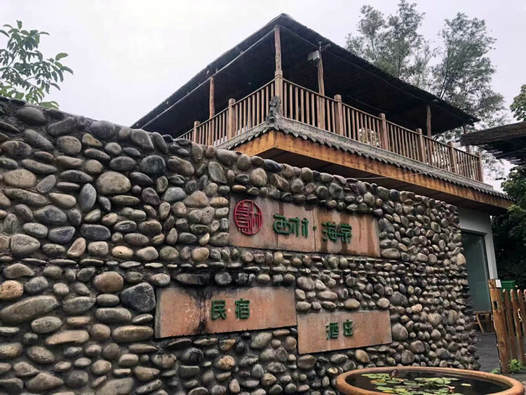 【在希望的田野上】昊苑村：村强民富景美