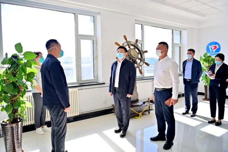 长春汽开区主要领导走访调研“专精特新”中小企业发展情况_fororder_走访调研现场