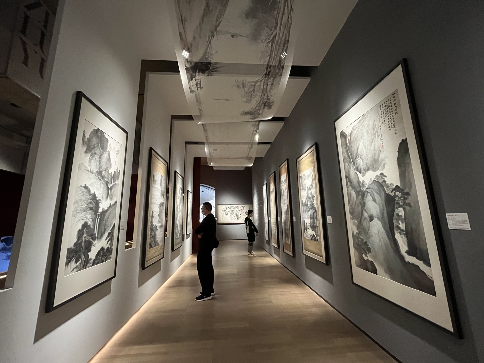 （转载）周抡园艺术文献展亮相蓉城：从河北到四川，他成为“新国画运动”代表人物