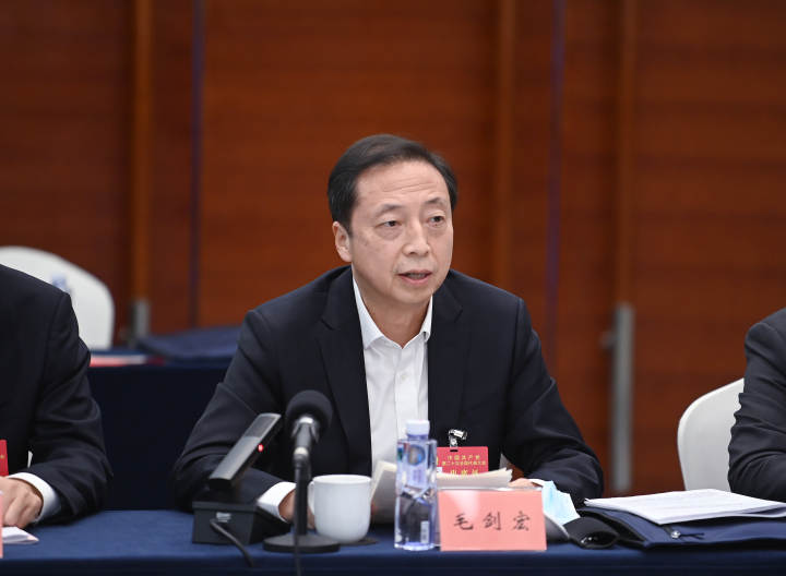 浙江代表团讨论二十大报告：扛起使命担当，以昂扬奋进姿态走好新赶考之路_fororder_10