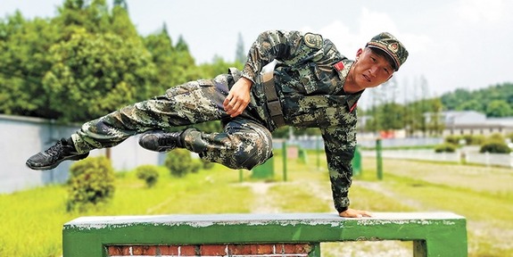 一个士兵的平凡世界：只要坚持拼搏，总会迎来一次次跨越