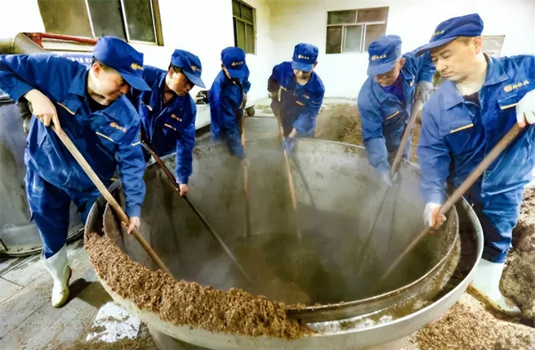 陕西柳林酒：千年古法技艺永传承 五载精工慢酿出好酒_fororder_1111