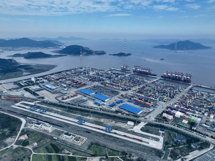 同比增25.5% 宁波舟山港海铁联运业务量超去年总量_fororder_9