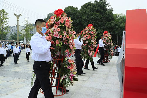 广汉：缅怀先烈致敬英雄 不忘初心砥砺前行_fororder_QQ图片20220930171441