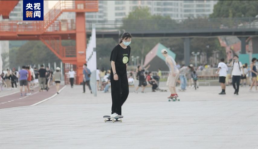 上海近郊游市场升温 户外运动受欢迎