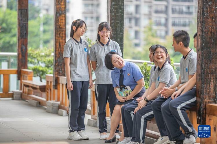 二十大代表风采丨梅玫：用心呵护未成年人健康成长