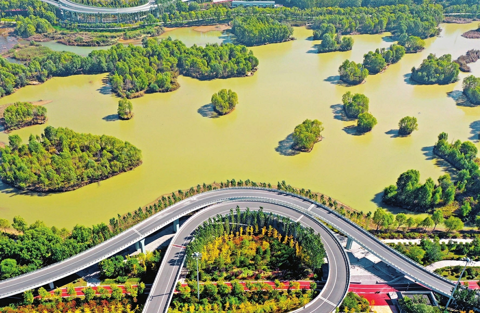 太原汾河公园：一川碧水 两岸锦绣