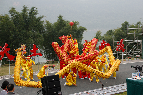 2022年中国农民丰收节第五届中国农民电影节在四川南溪精彩开幕_fororder_舞蹈《龙腾盛世-舞动南溪》表演现场-摄影-何芳1