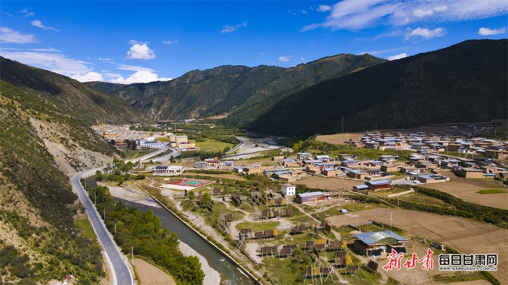 【大美甘肃】国道248线江迭公路沿线秋色旖旎_fororder_5