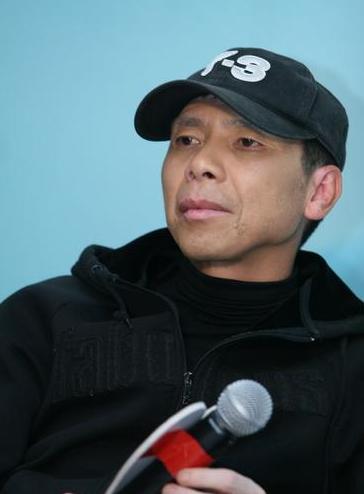 冯小刚签美经纪公司CAA与斯皮尔伯格同门
