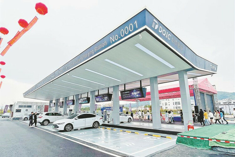 国内首座标准化设计“光储充检智能超充站”在宁德投用_fororder_89c05499-5cfd-481a-975b-685b4526c5e1