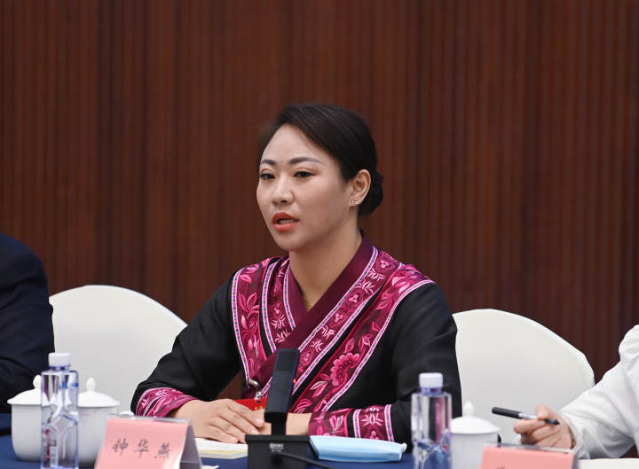 浙江代表团讨论二十大报告：扛起使命担当，以昂扬奋进姿态走好新赶考之路_fororder_16