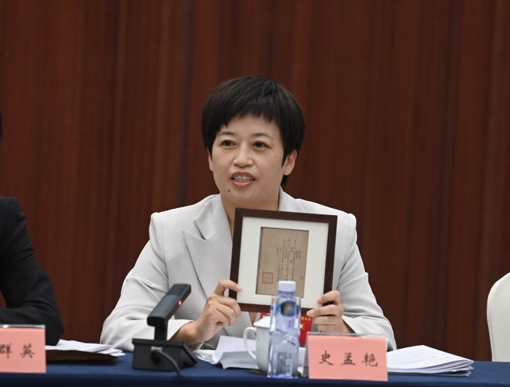 浙江代表团讨论二十大报告：扛起使命担当，以昂扬奋进姿态走好新赶考之路_fororder_13
