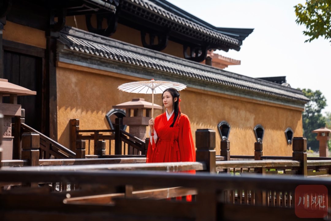 （转载）花花“视”界踏秋季②｜汉风庭院一秒穿越 梦回风云三国