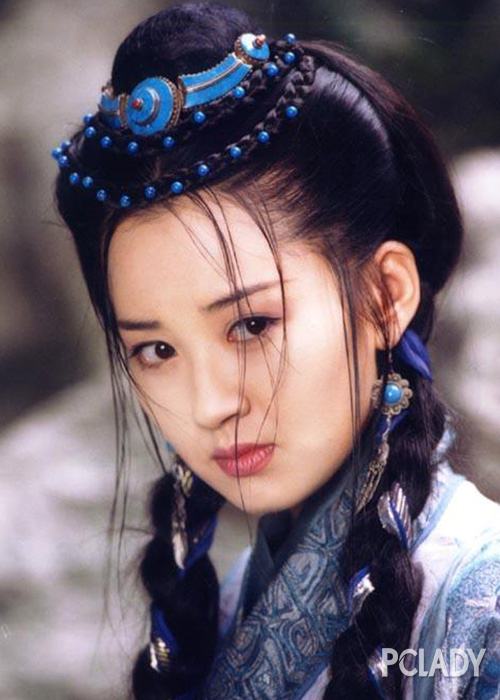 她们都是同龄人 为何颜龄差那么多？