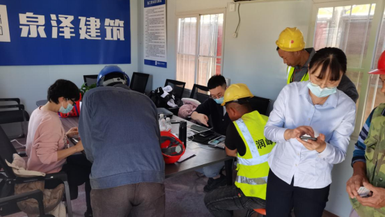 【原创】农业银行推出“521”新市民综合金融服务方案 积极开展“青岛银行业保险业新市民金融服务宣传月”活动