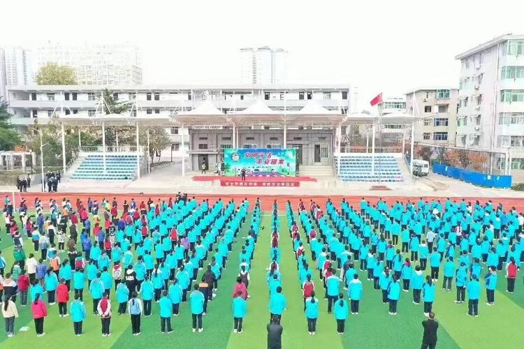 （转载）立足“六大阵地” 突出“四类宣传”——宝鸡交警支队开启冬季道路交通安全宣传攻势_fororder_微信图片_20221121172042