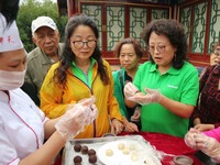 [千龙网评] 中秋节，在家与国的守望里共享好时节