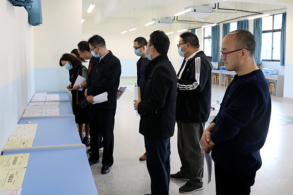 宜宾市、区科协领导到宜宾市一曼中学校查验乡村校园科学馆创建工作_fororder_科技创新-硕果累累-摄影-陈国峰