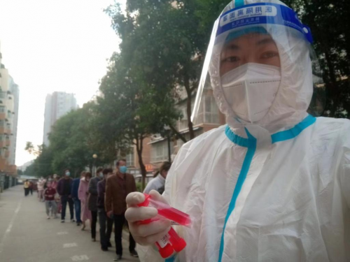 许昌魏都：诚信经营优服务 善心善举暖人心