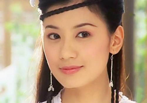 那年《倚天屠龙》她们正好 五位女星的颜值巅峰