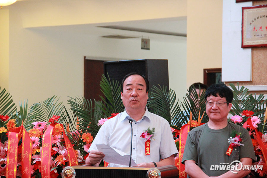 【文化  显示图在稿件最下方】耳金华《水墨丹青》全国巡回画展首展在西安举行