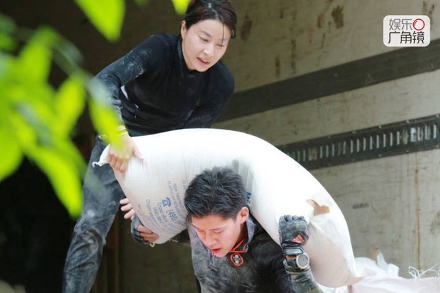 [娱乐广角镜]第107期 体坛健将转战娱乐圈