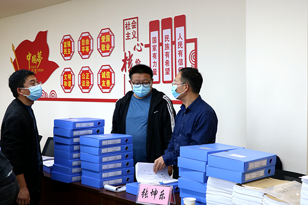 宜宾市一曼中学：考核评估为契机 汇集力量促发展_fororder_教学管理工作考核-摄影-唐流聪
