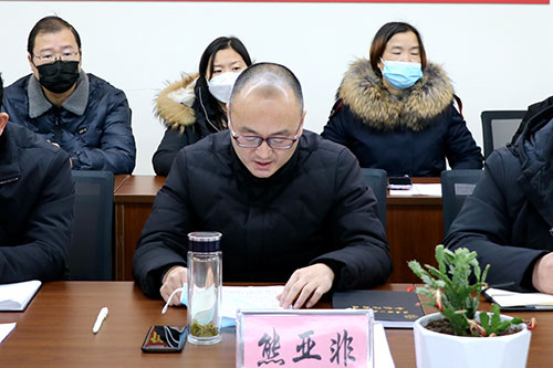 宜宾市一曼学校2022年度领导班子考核获好评_fororder_一曼中学校党委书记熊亚非代表班子作工作总结-摄影-陈国峰