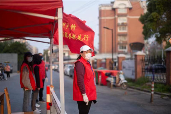 南通崇川城东街道：“红管先锋”点燃基层治理“红色引擎”_fororder_红管先锋图片2