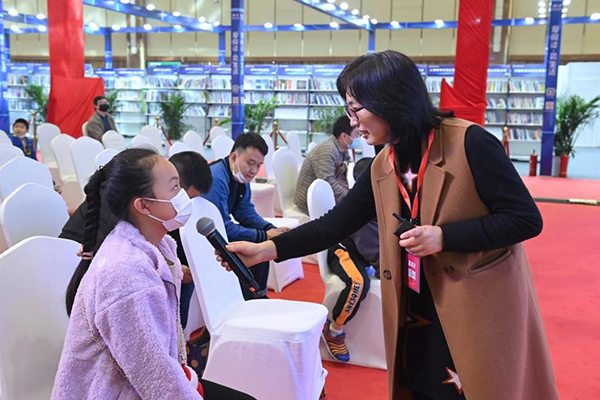 好的故事从何而来？成长的力量又从哪里获取？——全国优秀儿童文学奖得主、儿童文学作家廖小琴阅读分享会在天府书展举办_fororder_阅读分享会现场-供图-四川新华出版发行集团1