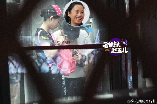 黄绮珊疑婚内出轨音乐人 两人午夜同现身酒店