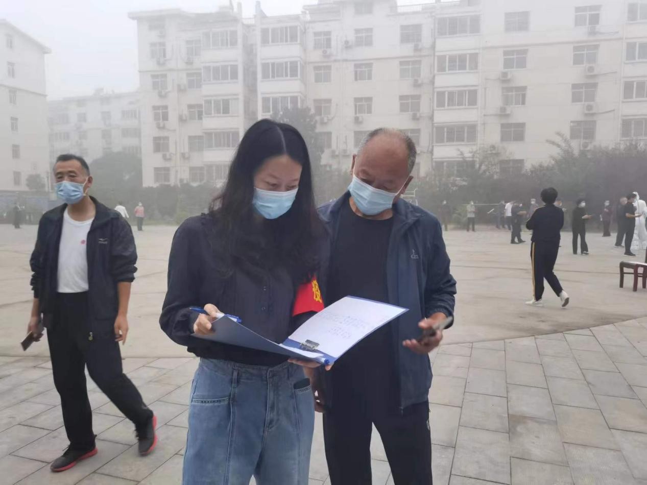 河南滑县：“志愿红”助力疫情防控“健康绿”