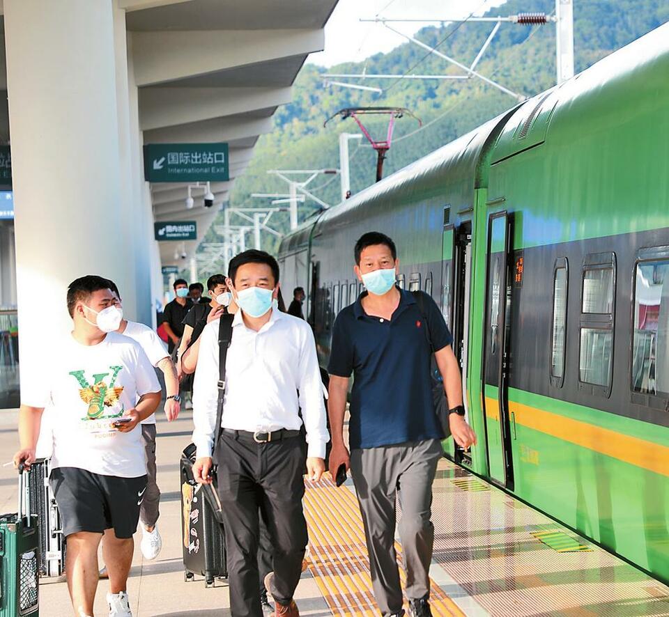 西双版纳抢抓中老铁路机遇构建立体化发展格局_fororder_024