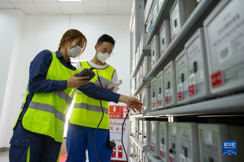 中老铁路成为双方员工携手进步的舞台