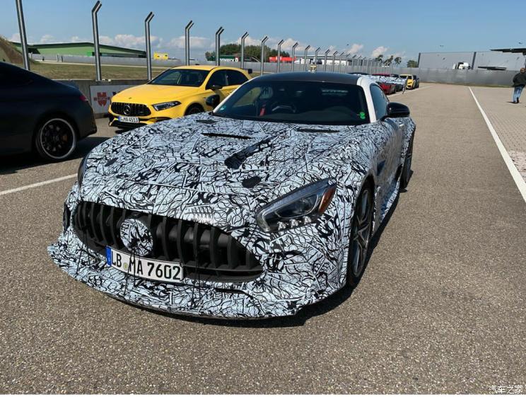 汽车频道【9月17日】【首页汽车资讯列表+要闻列表】AMG GT Black Series谍照