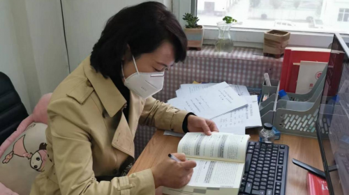 尉氏县大桥乡：政协联络站组织开展读书活动