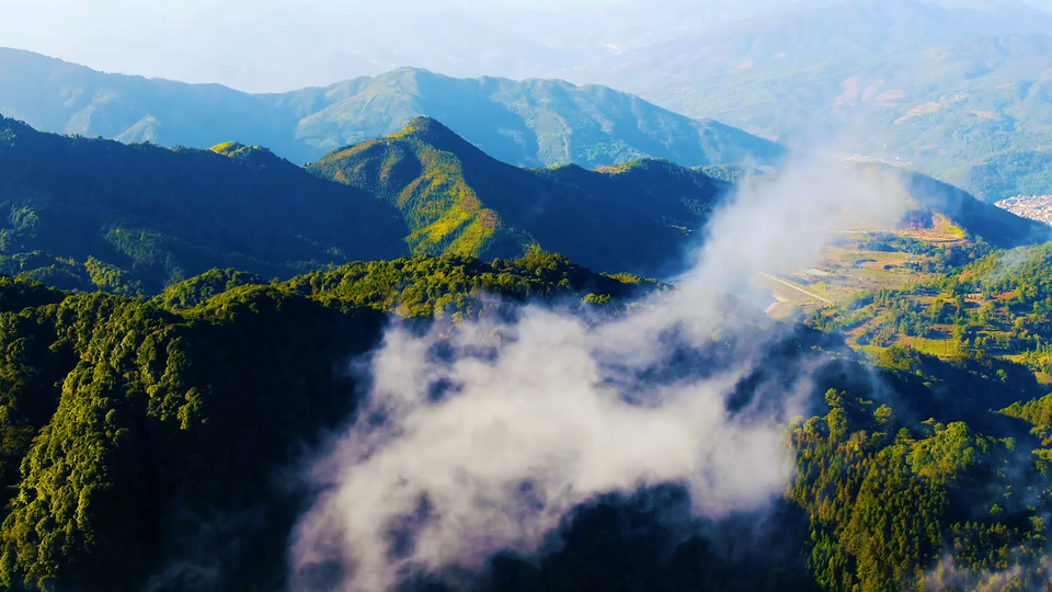云南屏边：冬日大围山尽显生态之美