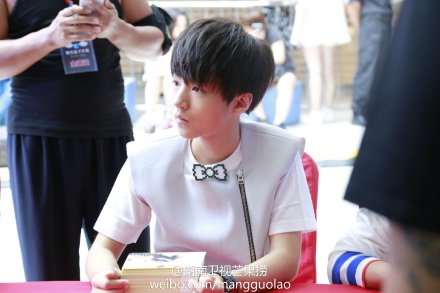 tfboys队长王俊凯回应情史和早恋真相 “我在好好读书和演出”