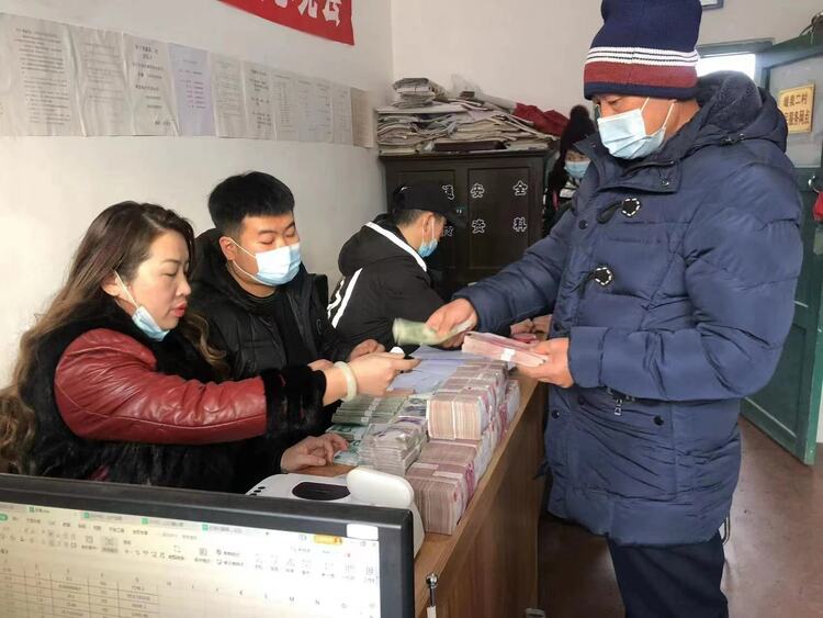 东宁市：托管一亩地多收200元_fororder_hljrb_2_20200921398620-d93a-4a26-bb4f-7c72b4f3c719