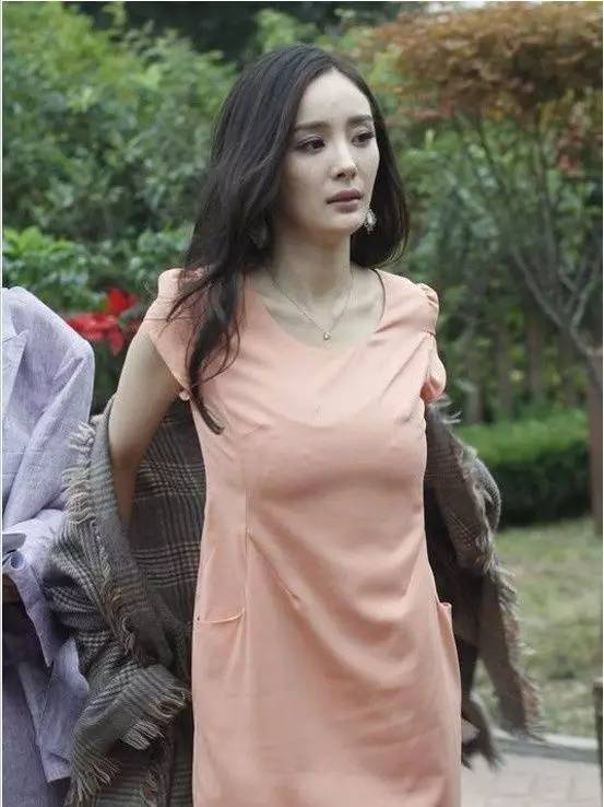 杨幂杨紫身材有料 从三围看女星身材真那么好？