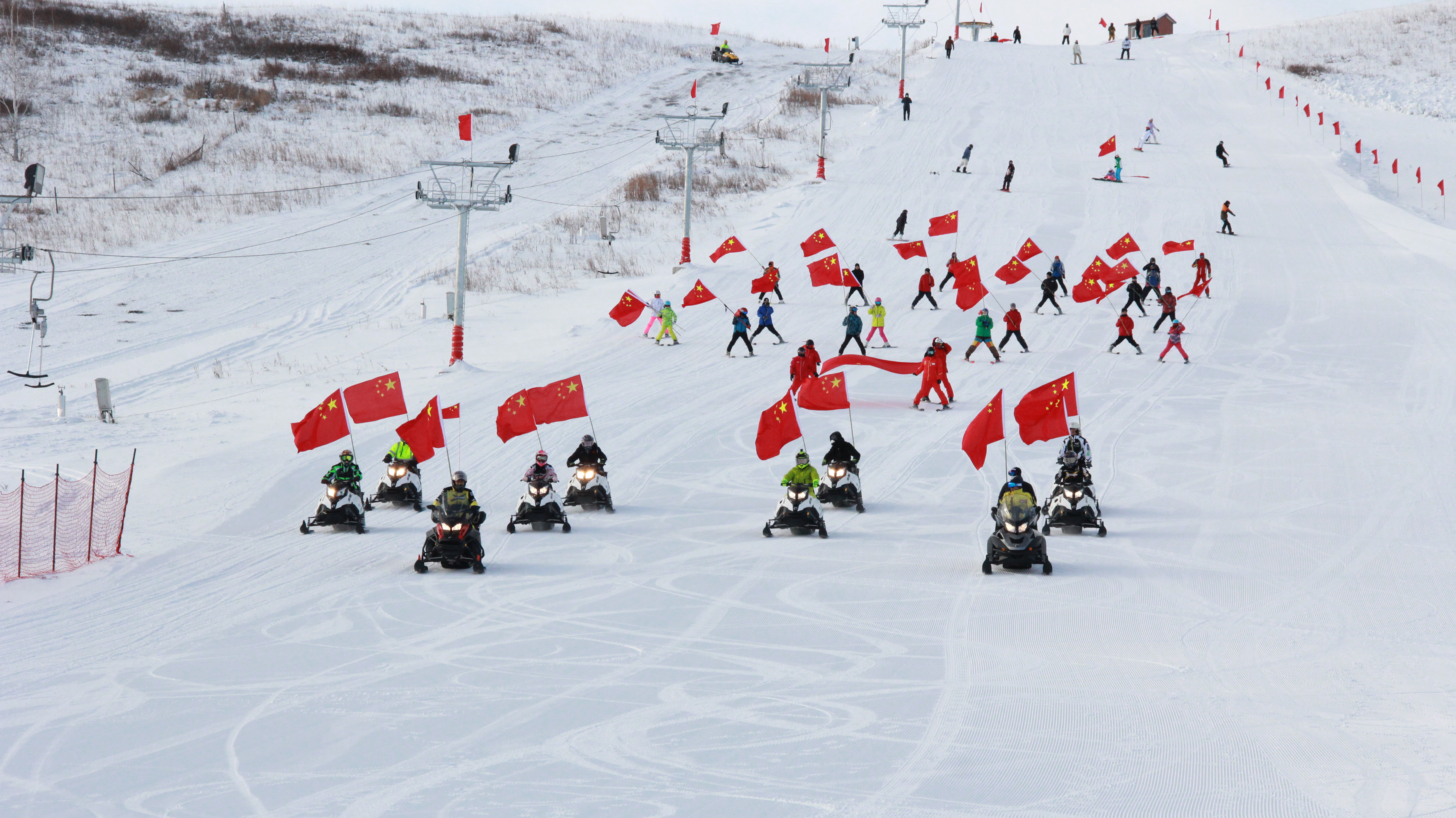 2022-2023欢乐冰雪旅游季·内蒙古大冰雪主题活动暨呼伦贝尔市首届冰雪文化运动旅游季在牙克石启动_fororder_2.JPG