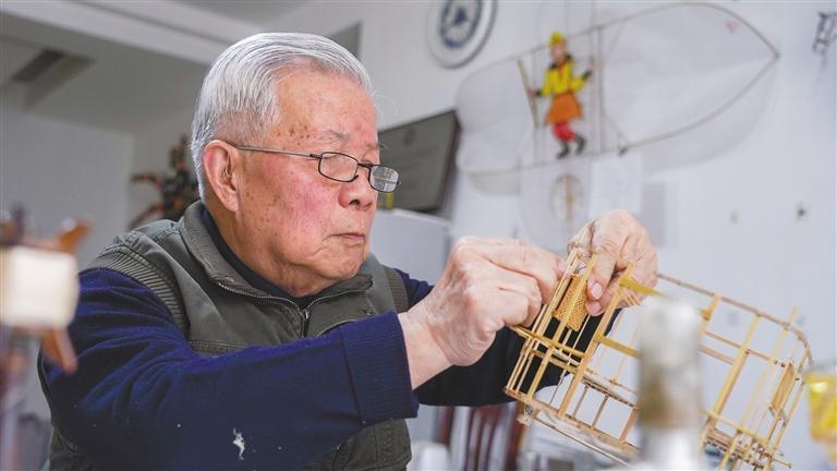 四代相传 风筝伴着梦想飞