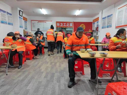 信阳浉河：冬日不觉寒 粥屋暖人心