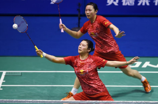 国羽又出无解杀招!双胞胎姐妹花 打到你以为重影