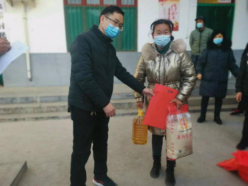 河南林州：驻守深山助振兴 一枝一叶总关情